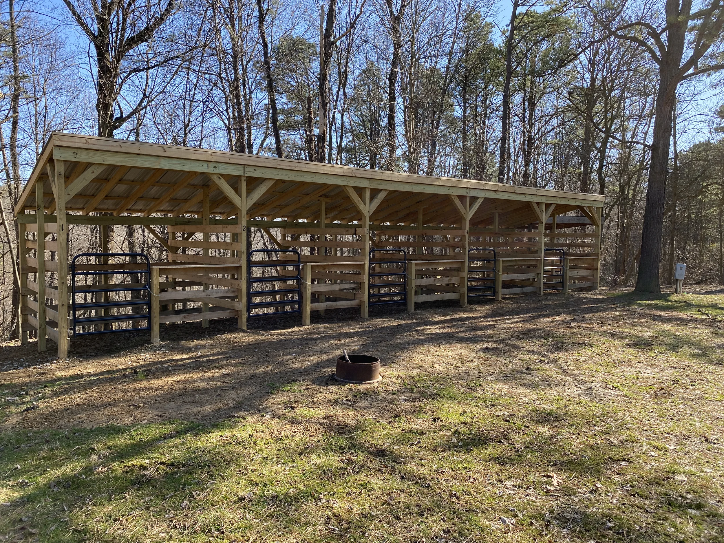 Palmerosa Campground - Horse Corral & Stable